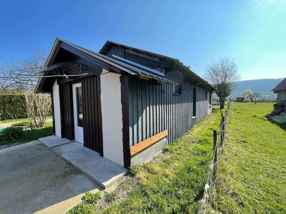 Petite Maison Chaleureuse Des Boucles De La Seine Le Mesnil-sous-Jumièges Exterior foto